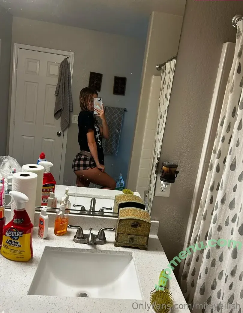 mileyeilish nude photo #0107 (billieeilish)