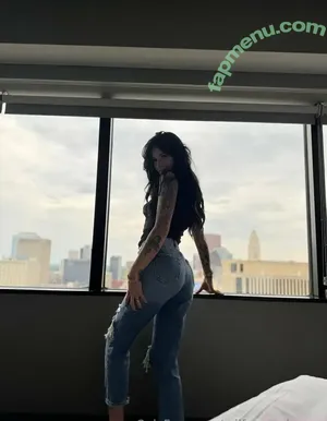 milfmoneyhoney / milfmoneyhoneyy / rhy_honeymoney nude photo #0081