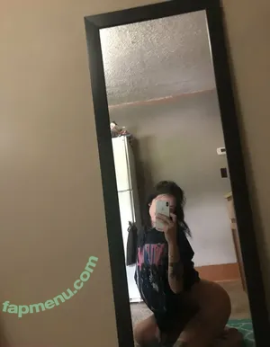 milfmoneyhoney / milfmoneyhoneyy / rhy_honeymoney nude photo #0096