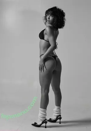 milianqueen01 / queen_milian nude photo #0053