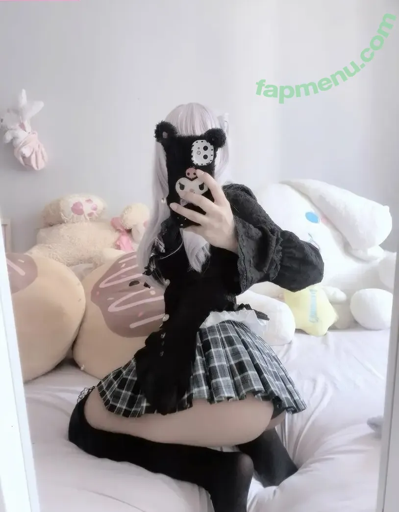 milkiewaifu nude photo #0072 (milkiewaifu)