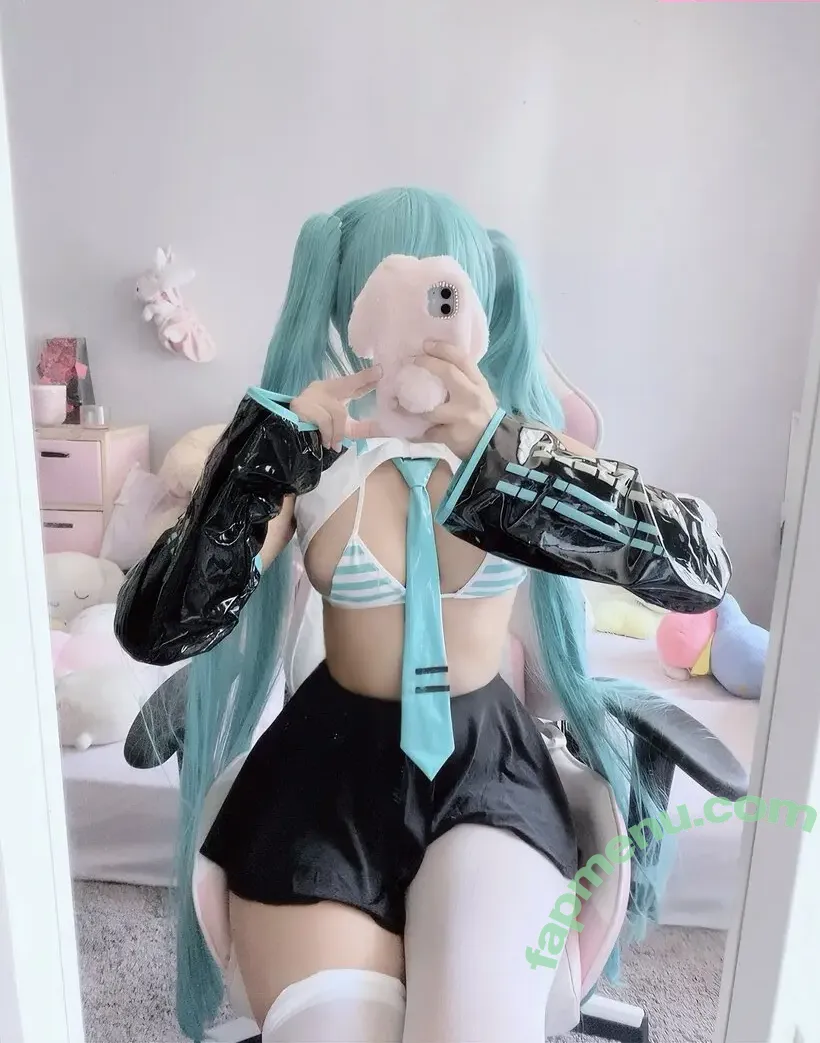 milkiewaifu nude photo #0074 (milkiewaifu)