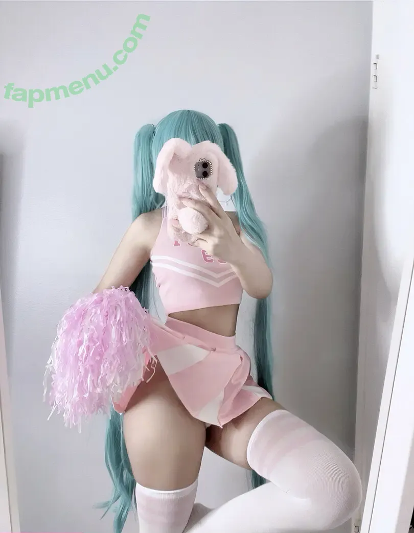 milkiewaifu nude photo #0091 (milkiewaifu)