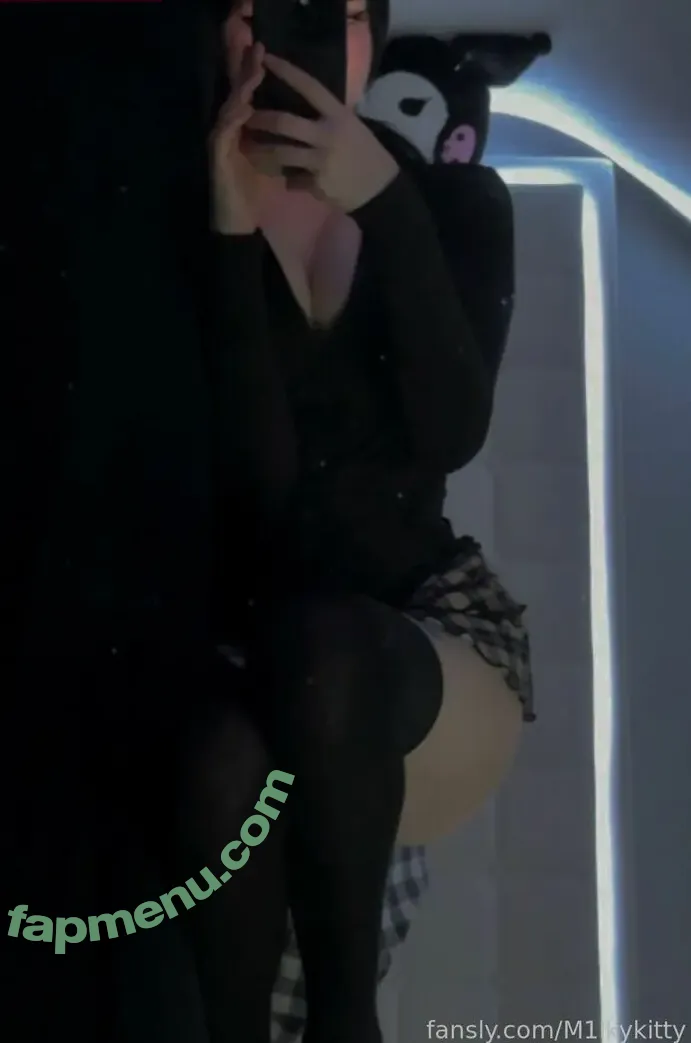 Milky Kitty nude photo #0023 (Victoria Celine / m1lkykitty / victoria._celine)