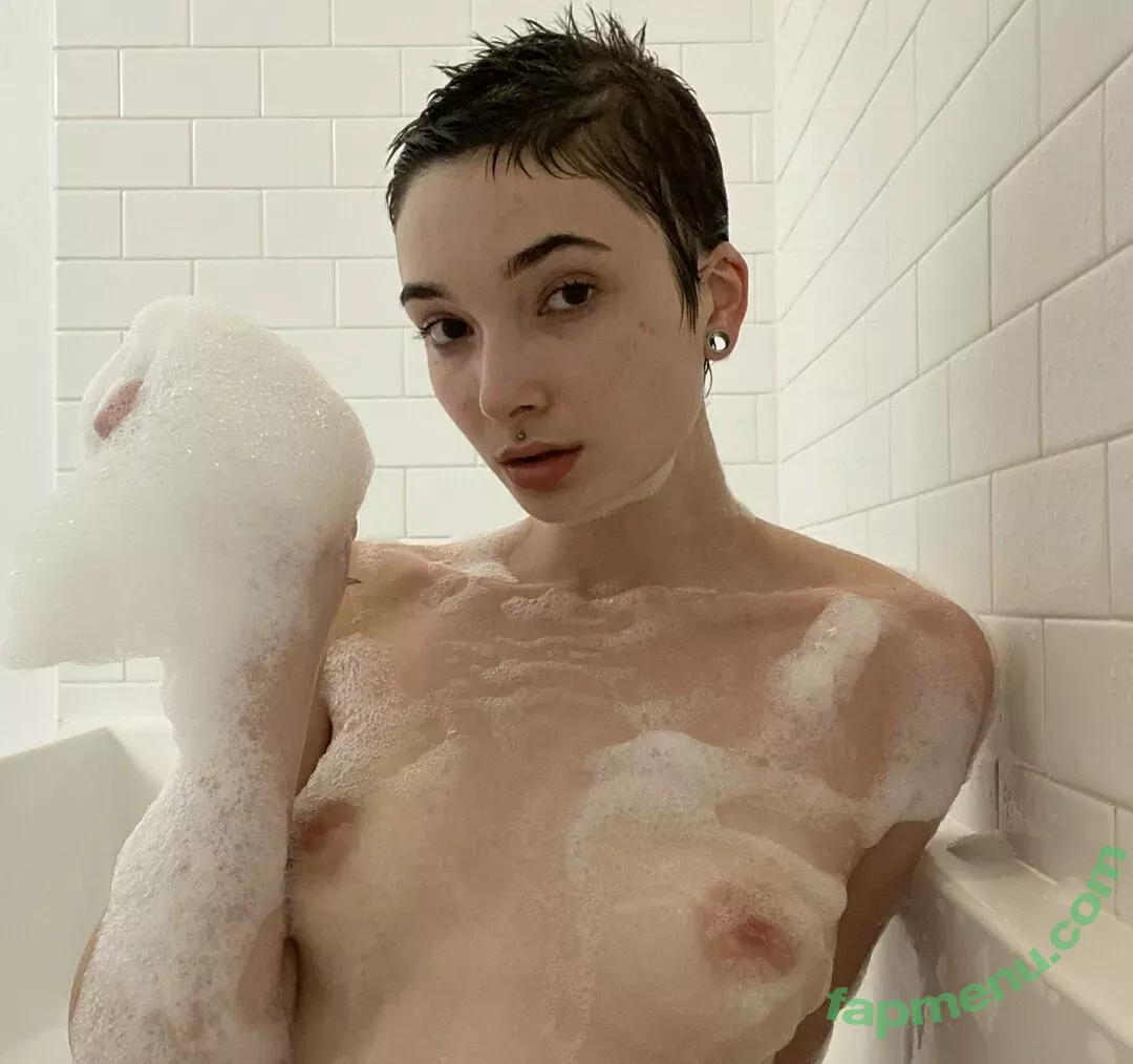 milkymeowss nude photo #0005 (Jessi kaminski / Milky Meows / milkymeows / vampyfairy)