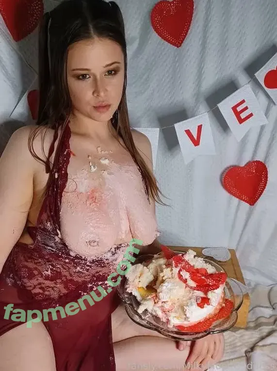 MilkyMoonGoddess nude photo #0013 (BrattyLittleMoon)