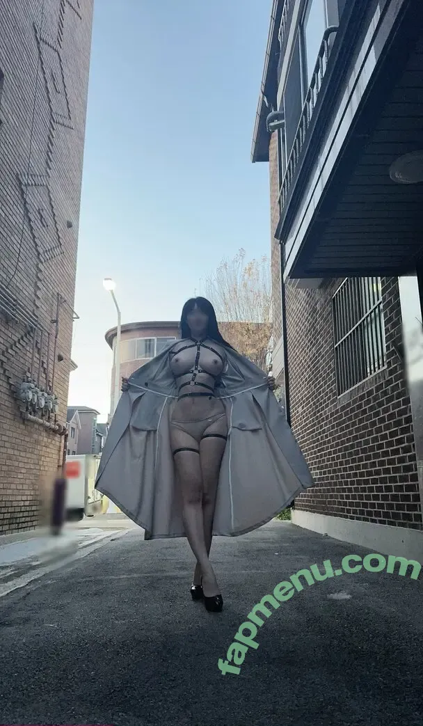 milkys2somi nude photo #0083 (milkys2somi)