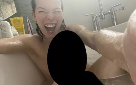 Milla Jovovich / MillaJovovich nude photo #0001
