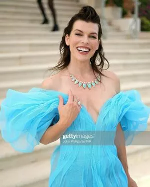 Milla Jovovich / MillaJovovich nude photo #0018