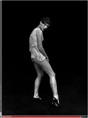 Milla Jovovich / MillaJovovich nude photo #0037