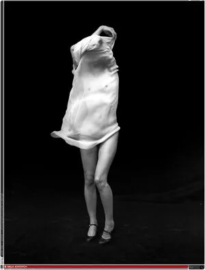 Milla Jovovich / MillaJovovich nude photo #0045