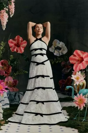 Milla Jovovich / MillaJovovich nude photo #0060