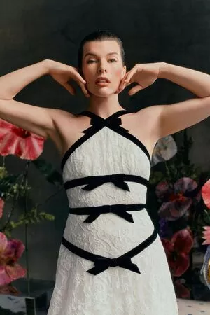 Milla Jovovich / MillaJovovich nude photo #0061