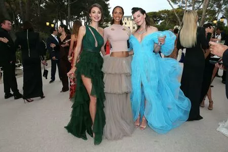 Milla Jovovich / MillaJovovich nude photo #0076