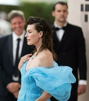 Milla Jovovich / MillaJovovich nude photo #0081