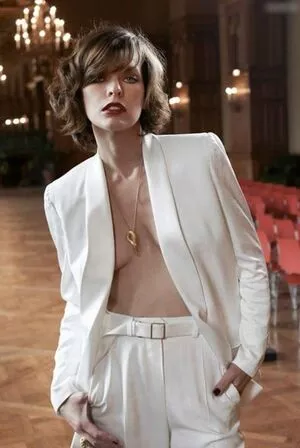 Milla Jovovich / MillaJovovich nude photo #0277