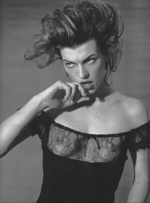 Milla Jovovich / MillaJovovich nude photo #0297