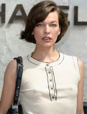 Milla Jovovich / MillaJovovich nude photo #0299