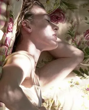 Milla Jovovich / MillaJovovich nude photo #0315