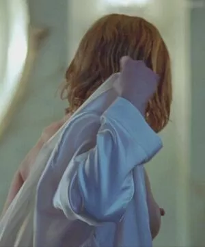 Milla Jovovich / MillaJovovich nude photo #0376