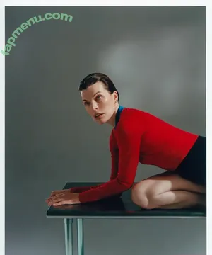 Milla Jovovich / MillaJovovich nude photo #0636