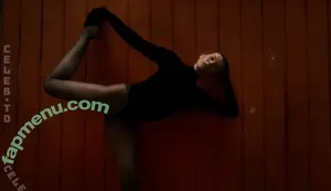 Milla Jovovich / MillaJovovich nude photo #0684