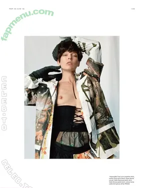 Milla Jovovich / MillaJovovich nude photo #0694