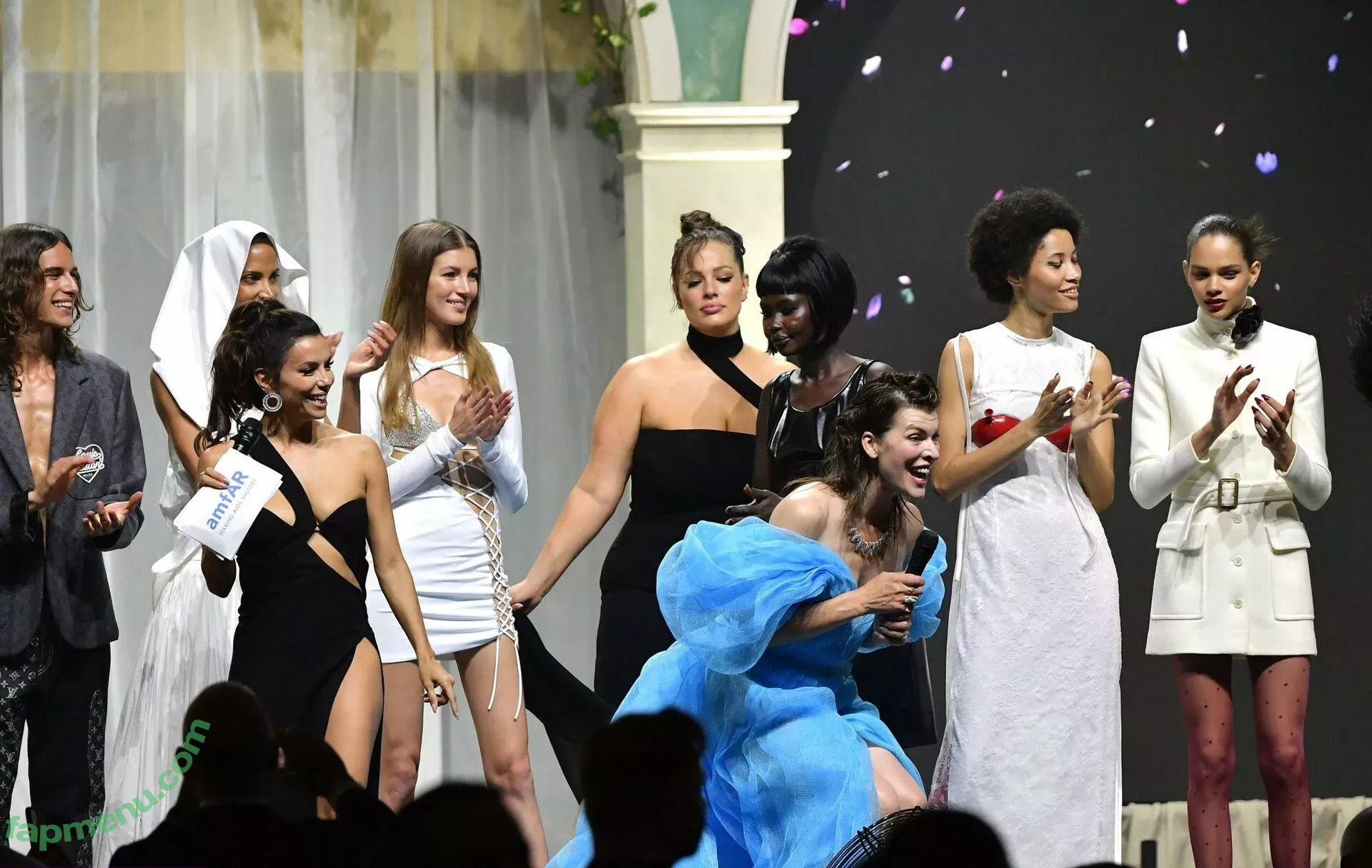 Milla Jovovich nude photo #0079 (MillaJovovich)