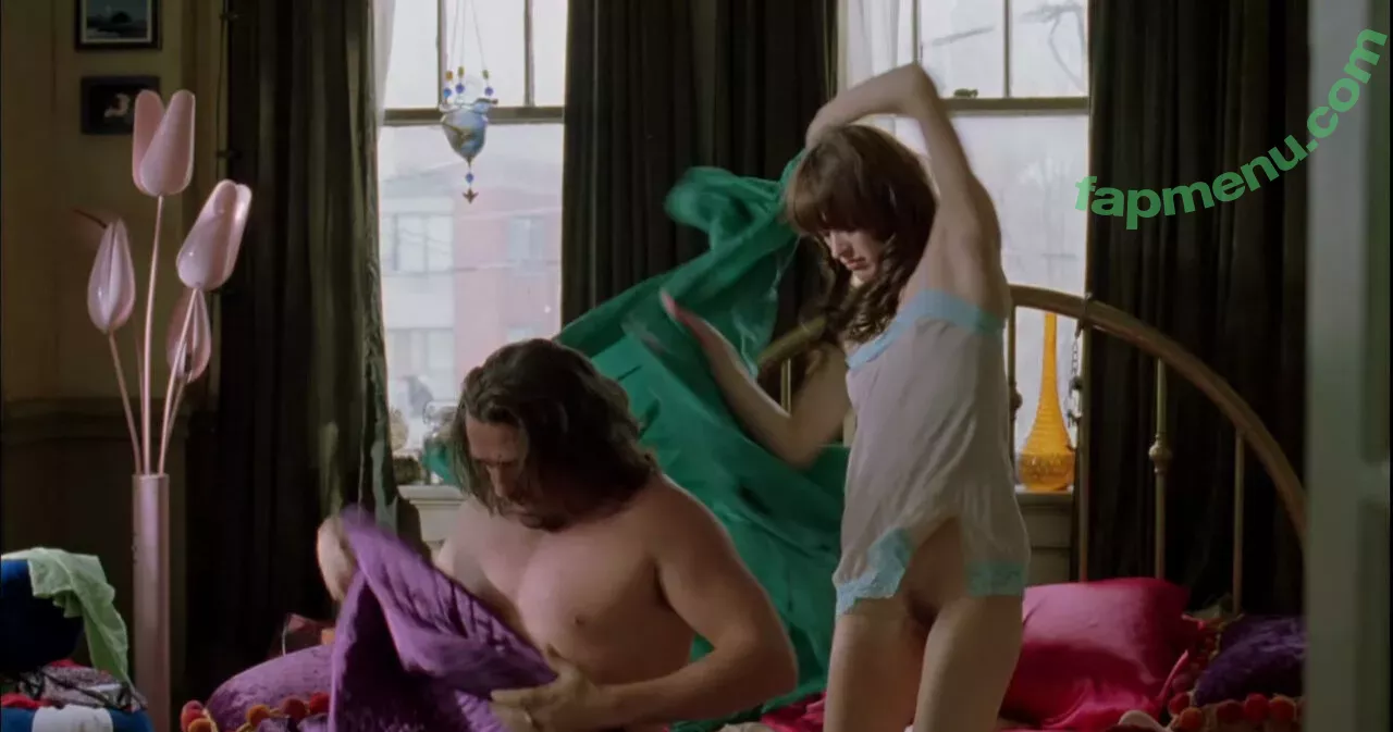 Milla Jovovich nude photo #0112 (MillaJovovich)