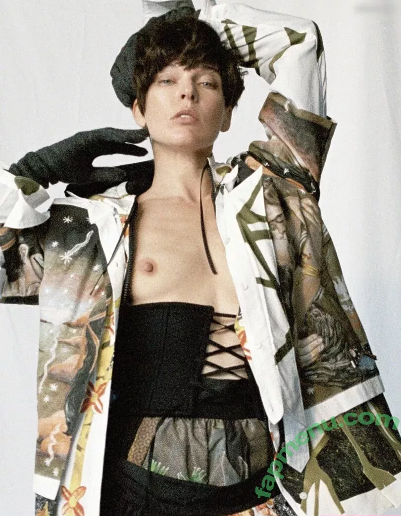 Milla Jovovich nude photo #0183 (MillaJovovich)