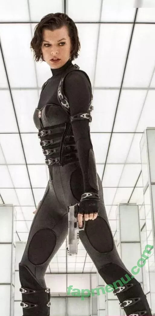 Milla Jovovich nude photo #0267 (MillaJovovich)