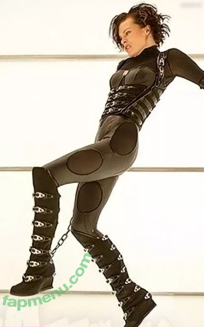 Milla Jovovich nude photo #0269 (MillaJovovich)