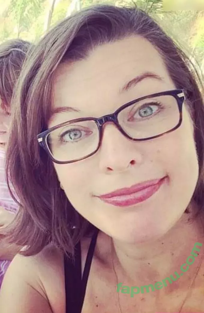 Milla Jovovich nude photo #0273 (MillaJovovich)