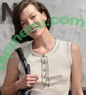 Milla Jovovich nude photo #0298 (MillaJovovich)