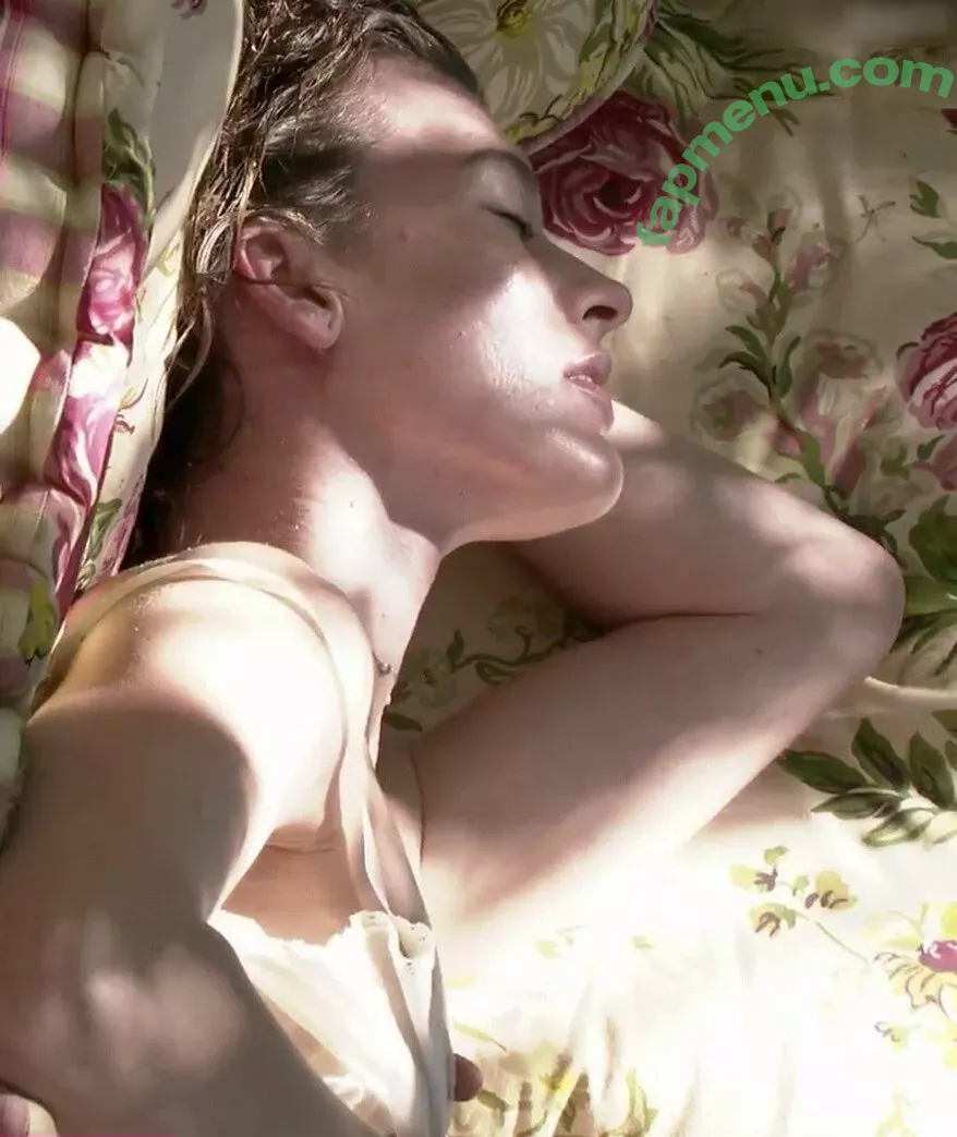 Milla Jovovich nude photo #0315 (MillaJovovich)