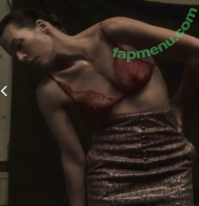 Milla Jovovich nude photo #0331 (MillaJovovich)