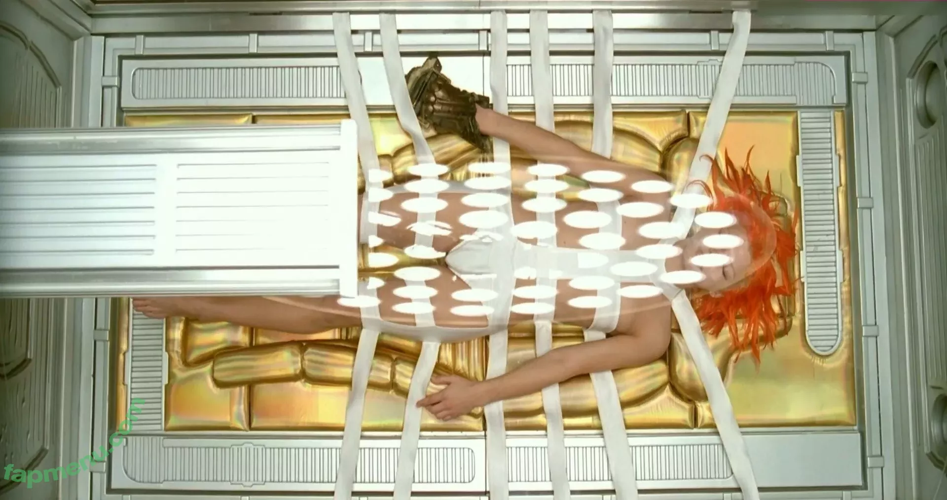 Milla Jovovich nude photo #0360 (MillaJovovich)