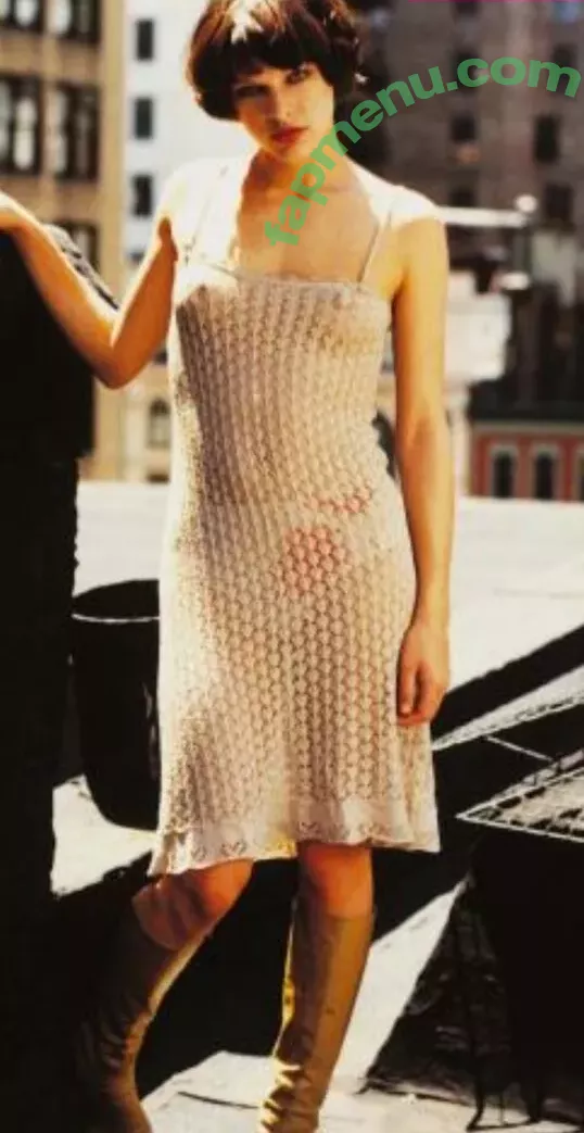 Milla Jovovich nude photo #0395 (MillaJovovich)