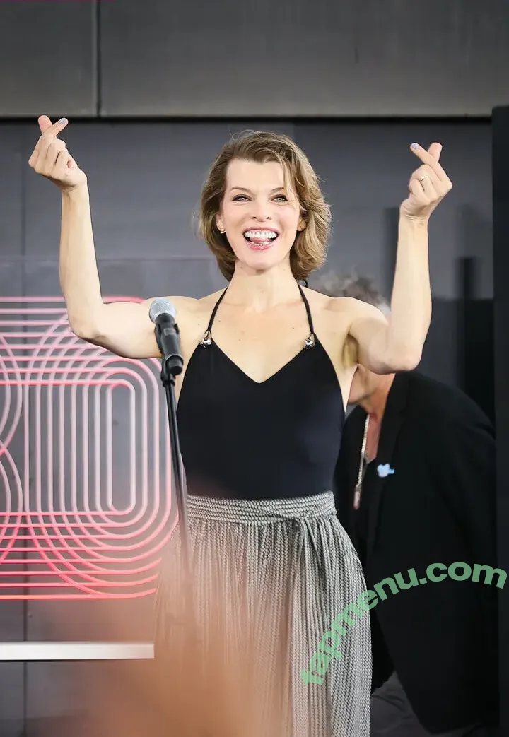 Milla Jovovich nude photo #0634 (MillaJovovich)