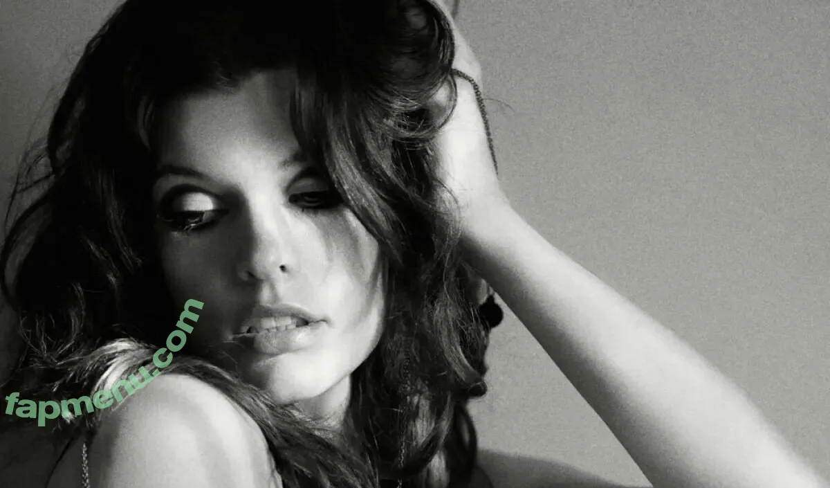 Milla Jovovich nude photo #0657 (MillaJovovich)