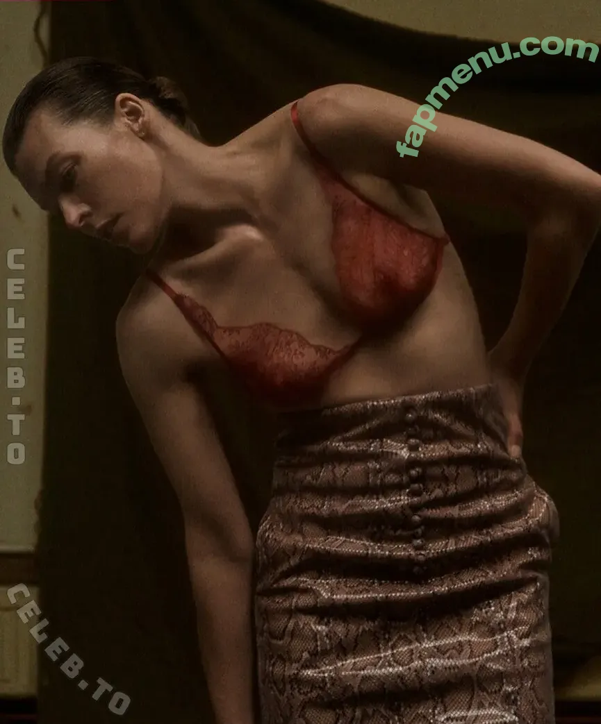 Milla Jovovich nude photo #0683 (MillaJovovich)
