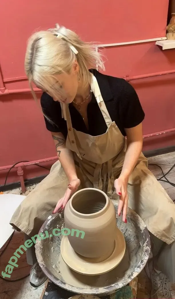 milla_snake nude photo #0129 (milla_snake)