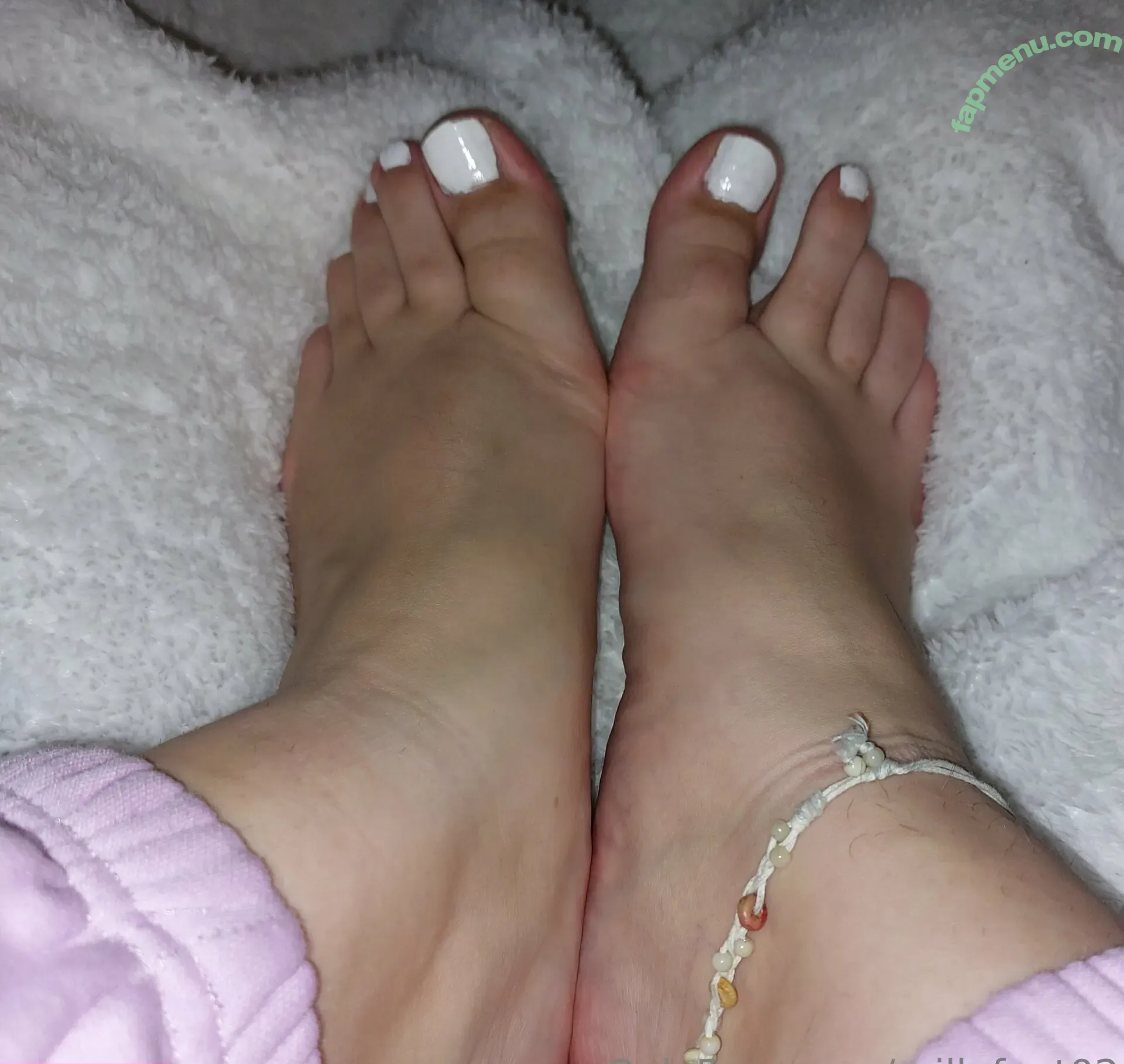 millafeet02 nude photo #0010 (millafeet02)