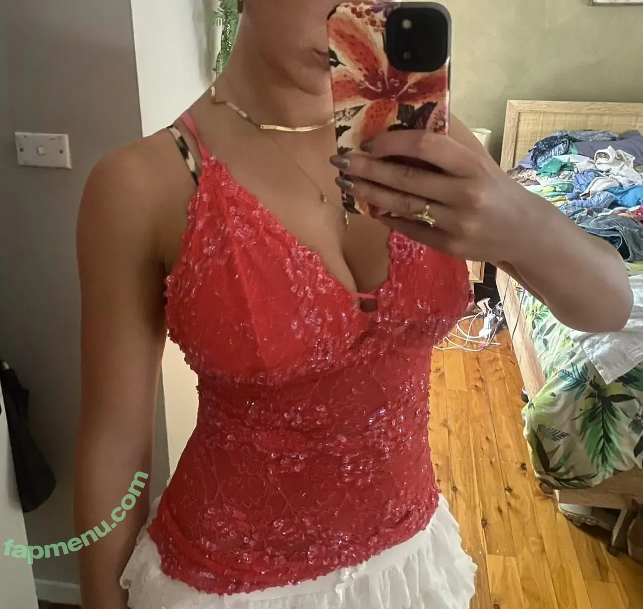 Milli Long nude photo #0004 (milli.long)