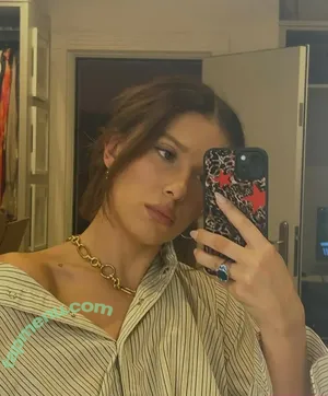 Millie Bobby Brown / milliebobbybrown nude photo #5655
