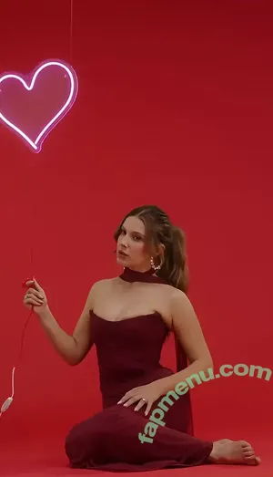 Millie Bobby Brown / milliebobbybrown nude photo #5736