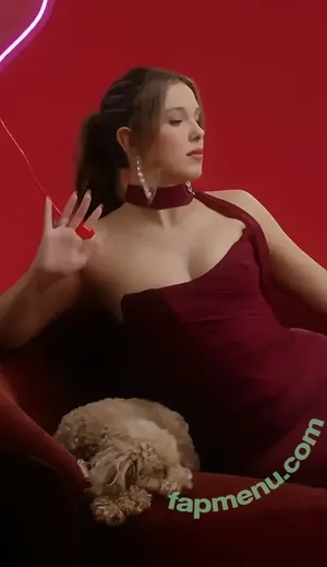 Millie Bobby Brown / milliebobbybrown nude photo #5739