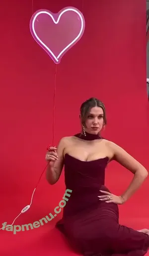 Millie Bobby Brown / milliebobbybrown nude photo #5775