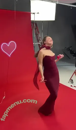 Millie Bobby Brown / milliebobbybrown nude photo #5776