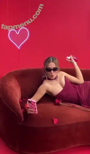 Millie Bobby Brown / milliebobbybrown nude photo #5781